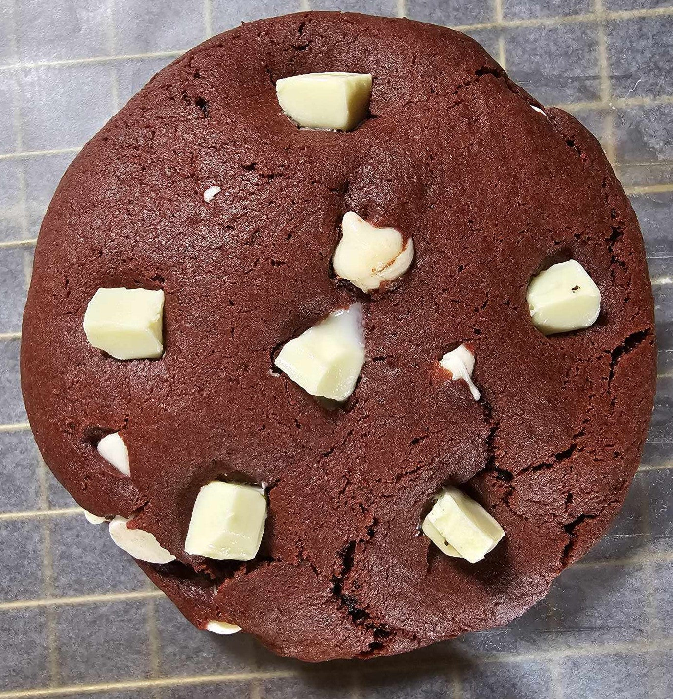 Red Velvet White Lava